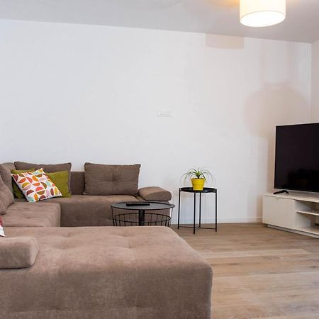 Apartment Ana Kaštela المظهر الخارجي الصورة