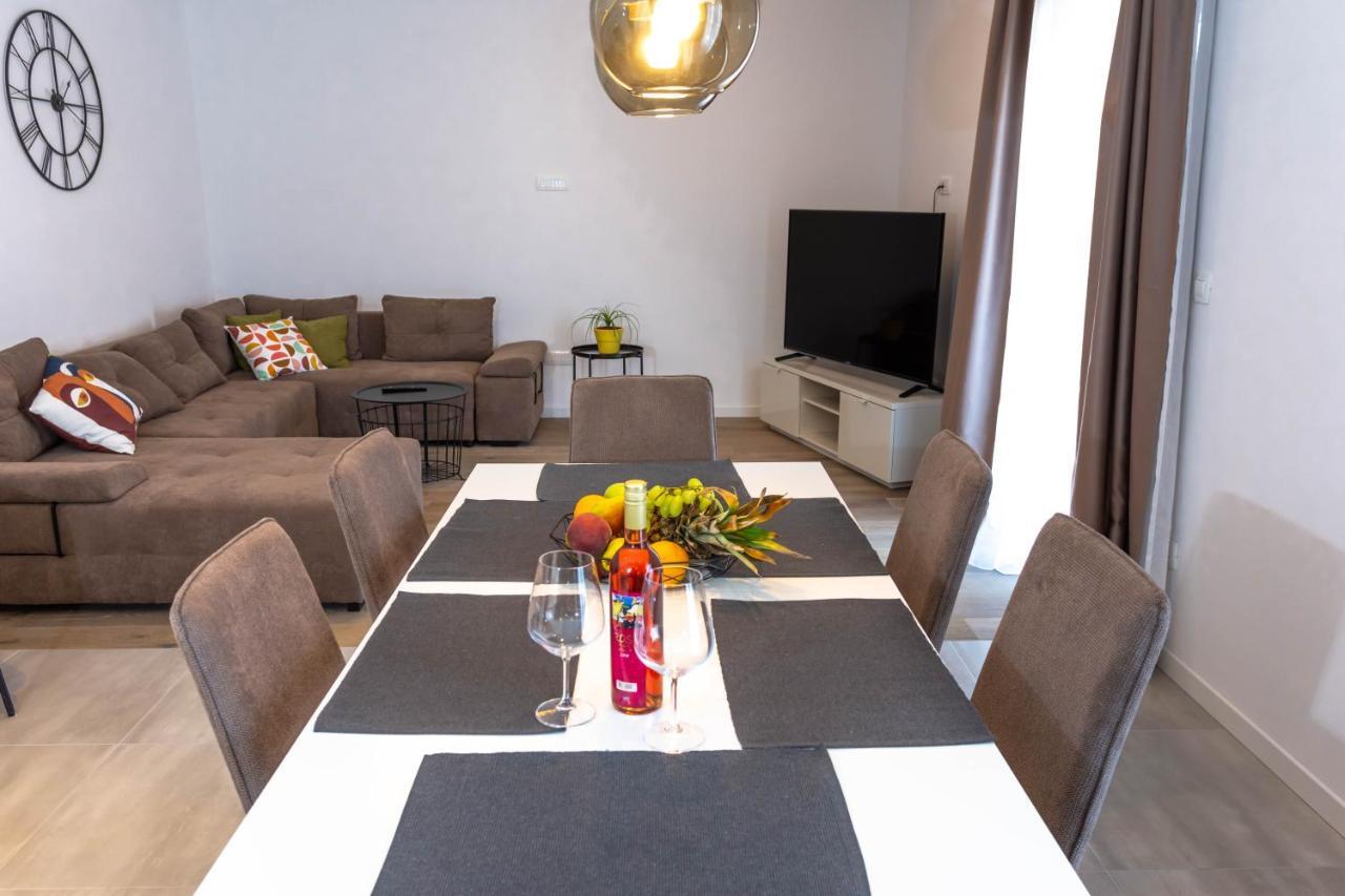 Apartment Ana Kaštela المظهر الخارجي الصورة